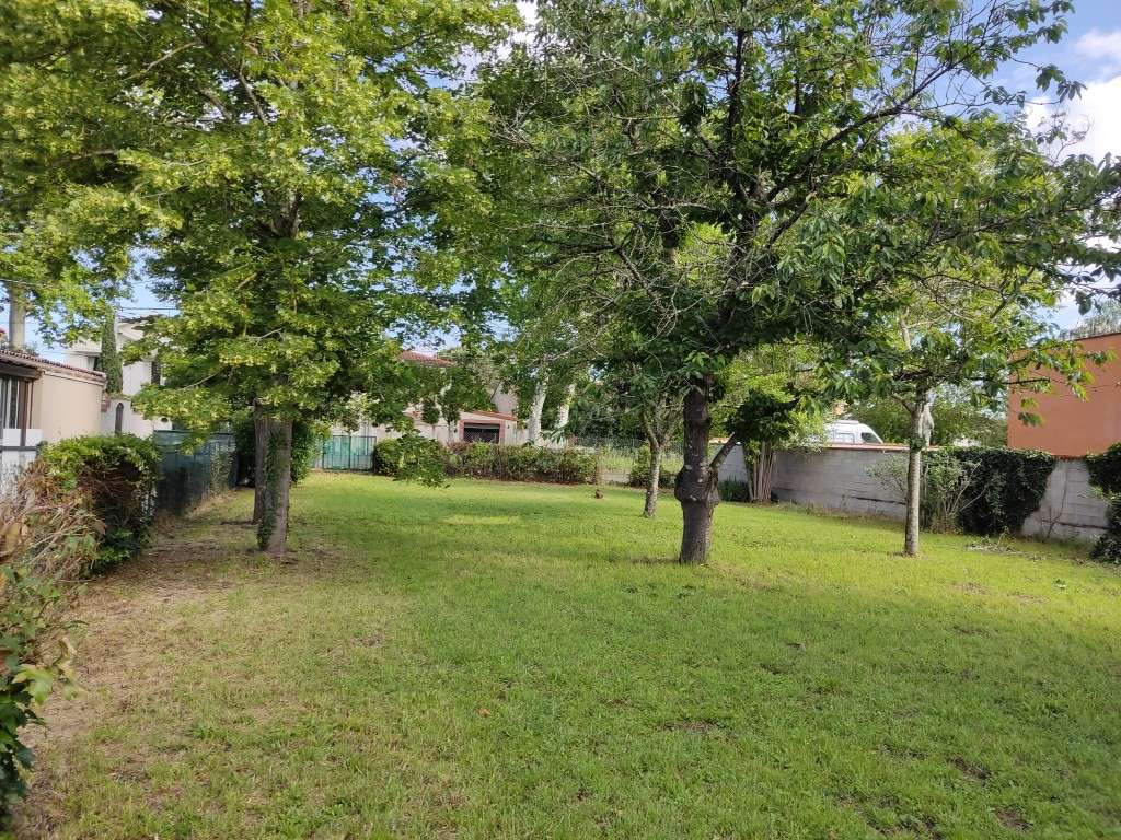 Terrain 700 m² - Tournefeuille (31170)